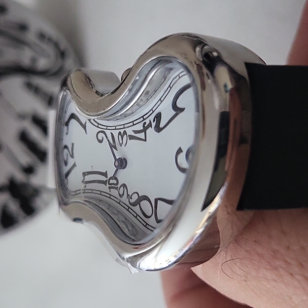 Salvador Dali Melting Clock Surreal Watch LARGE - Picture 4 of 9